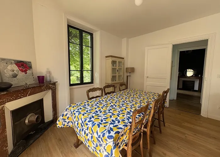 Maison 1880 게스트하우스 *